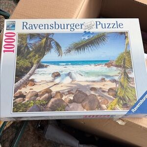 Ravensburger Ocean Paradise Puzzle with Blue and Green